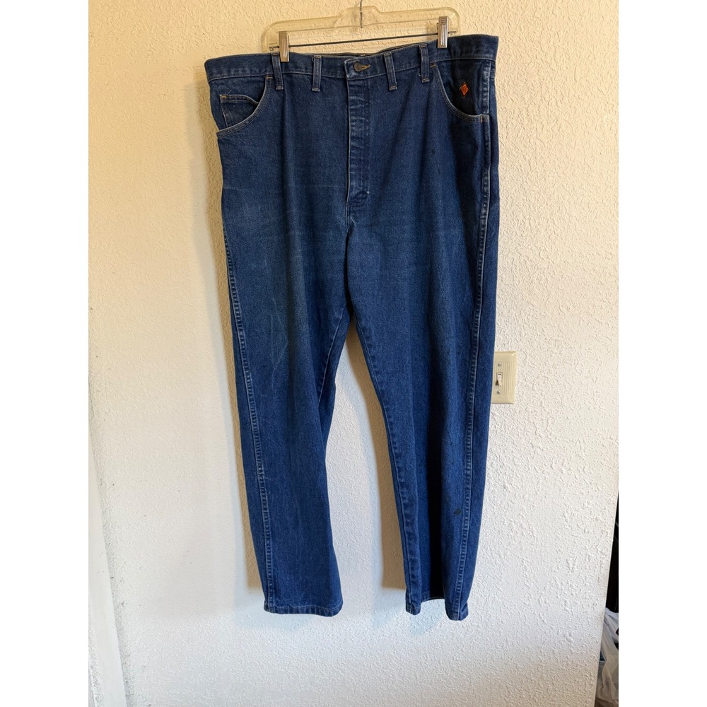 Wrangler FR Flame Resistant Relaxed Fit Jeans Mens 44x32 Blue Denim CAT2 FR31MWZ